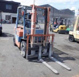 Used Toyota FORKLIFT