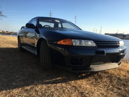 Used Nissan SKYLINE