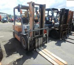 Used Toyota FORKLIFT