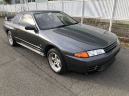 Used Nissan SKYLINE