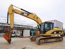 Used CAT EXCAVATOR