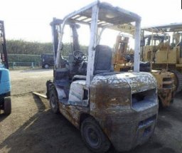 Used UNICARRIERS Forklift