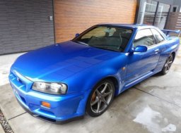 Used Nissan SKYLINE