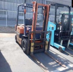 Used Toyota FORKLIFT