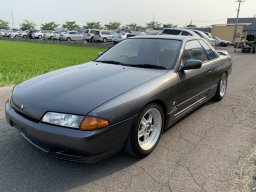 Used Nissan SKYLINE