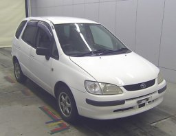 Used Toyota Corolla Spacio