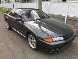 Used Nissan SKYLINE