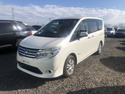 Used Nissan Serena