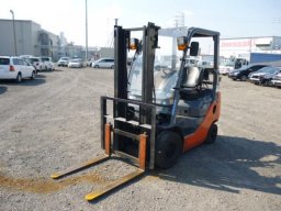 Used Toyota FORKLIFT