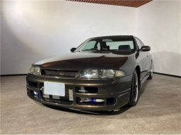 Used Nissan SKYLINE