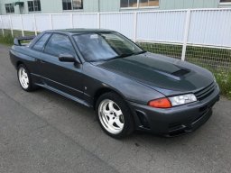 Used Nissan SKYLINE