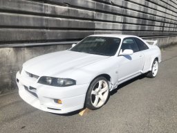 Used Nissan SKYLINE