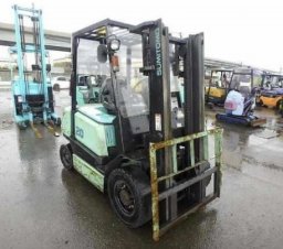 Used Sumitomo 2-ton forklift