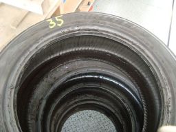 Picture 1 of Pirelli tire