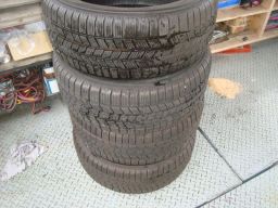 Picture 2 of Pirelli tire