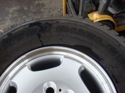 Picture 5 of Bridgestone tire