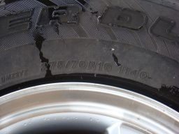 Picture 2 of Bridgestone tire